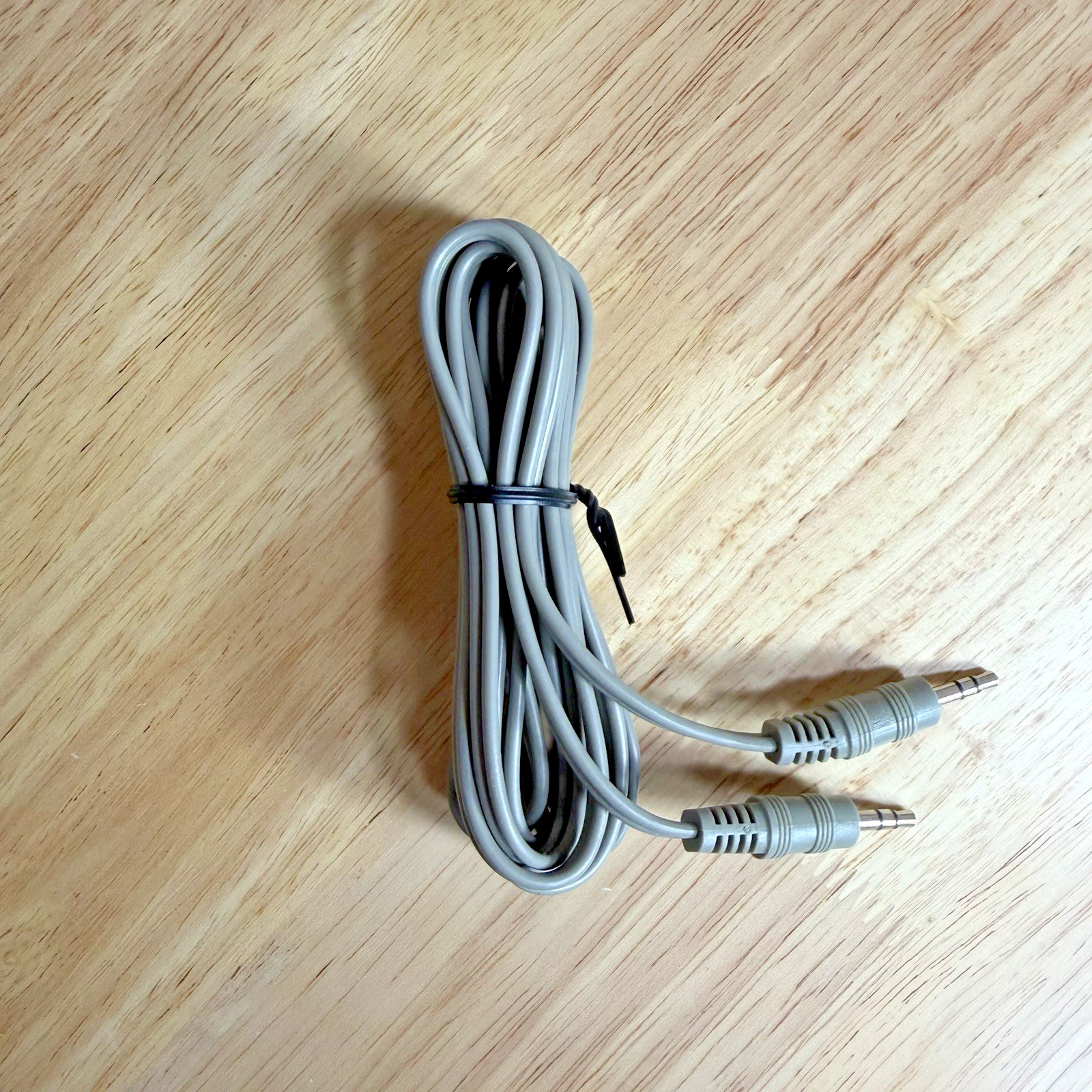 VTG Jazz Hipster - J-202AV - Amplified Speaker System - Adjustable Tilt - 1995