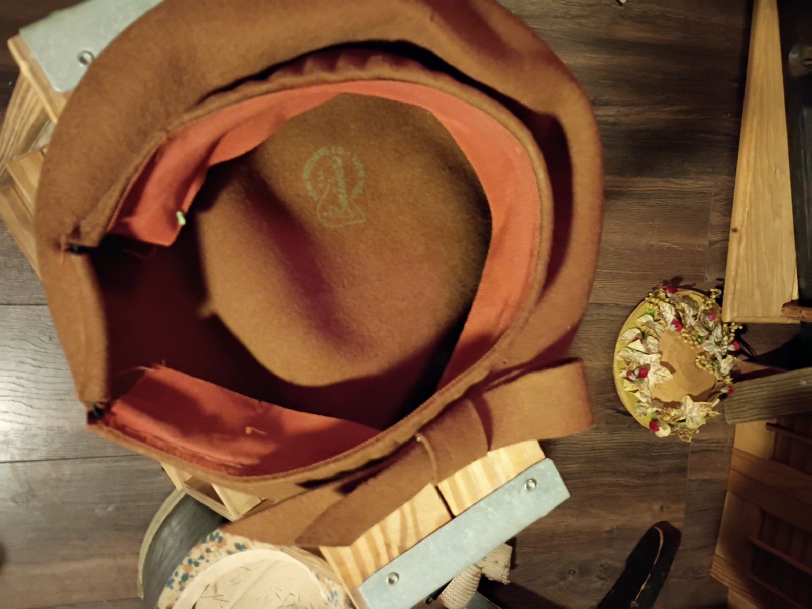 Vtg 1940s/50s Berkshires Ladies U.S.A Made 100% Wool Felt Hat Mohn Brothers Co.