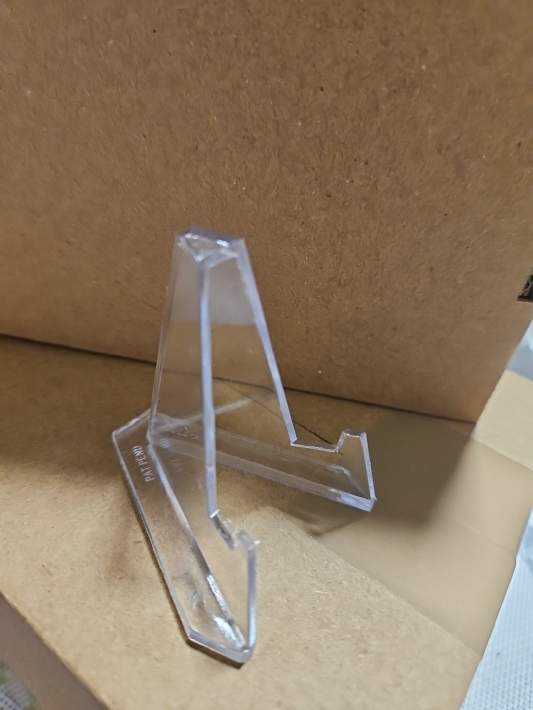 5 oz Copper Round Small Display Easels  Clear