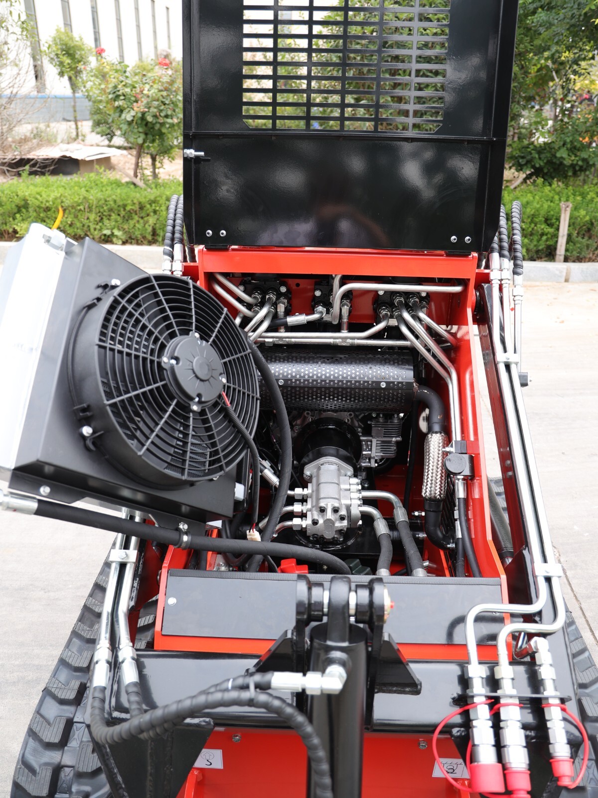 Honda 22.1 HP Tracked Skid-Steer Loader for Gardens Farming