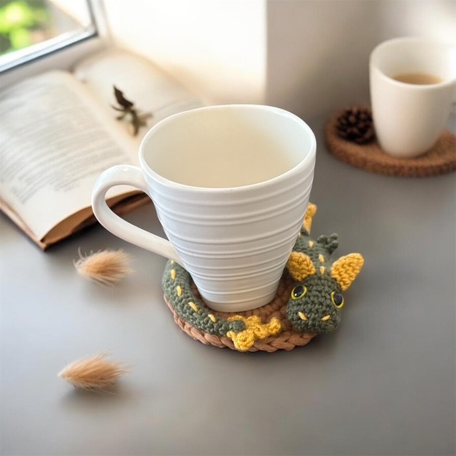 Crochet Dragon Coaster – Handmade Dragon Mug Coaster – Fantasy Home Decor