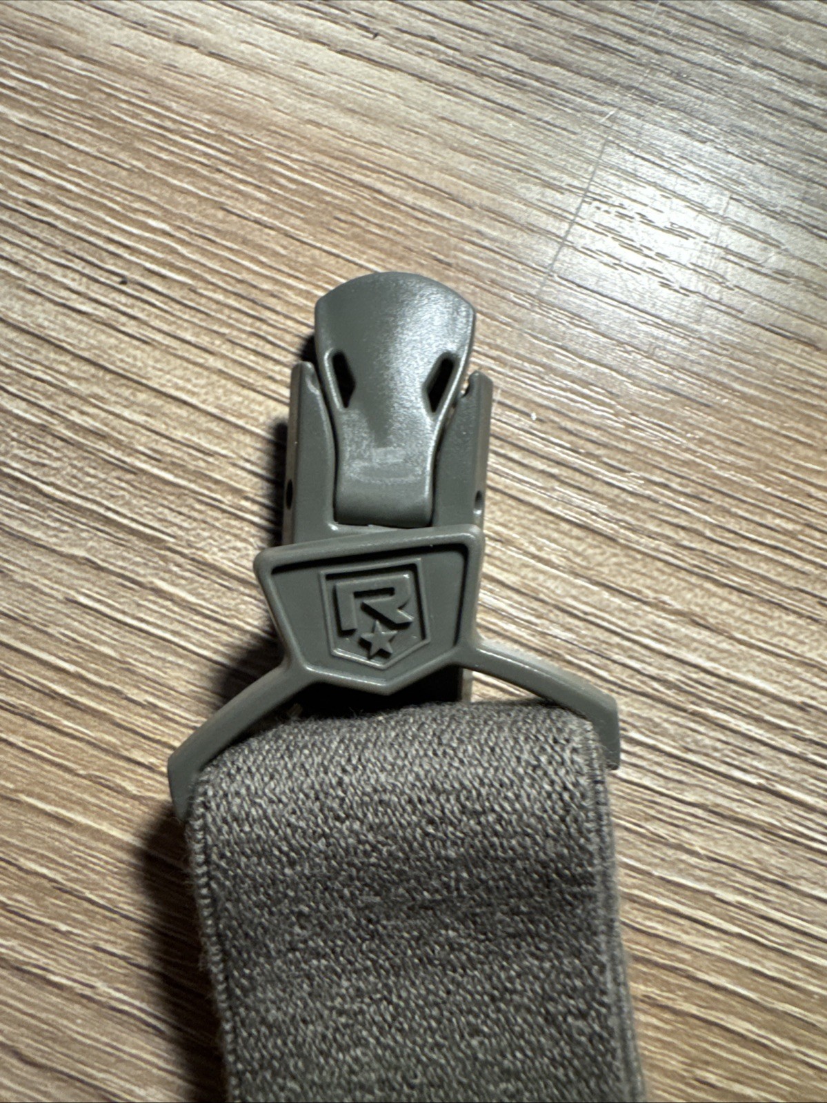 Left Side Only USGI MILITARY GOGGLE REVISION LOCUST SWIVEL CLIP ARC RAIL ADAPTER