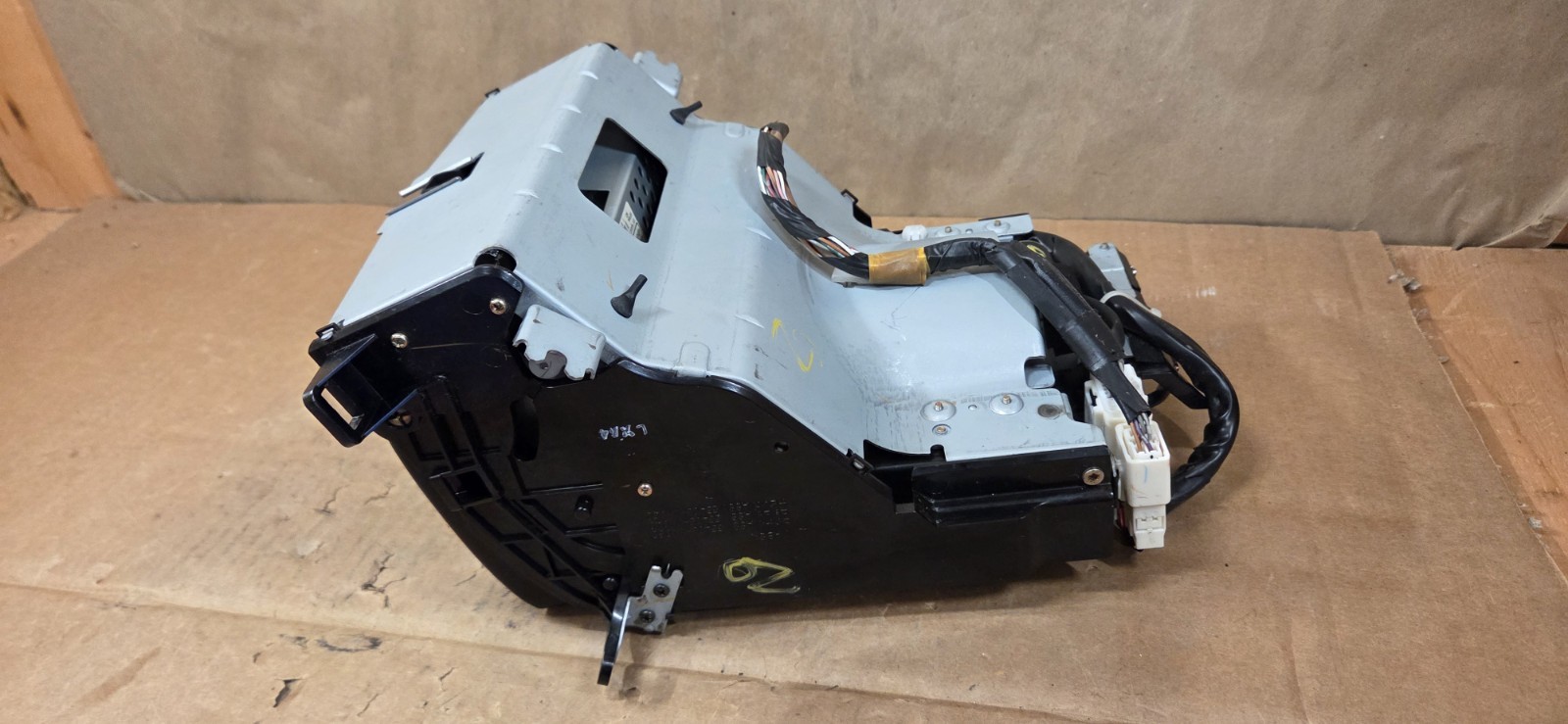 2002-2004 LEXUS SC430 DASH NAVIGATION INFO RADIO DISPLAY SCREEN OEM