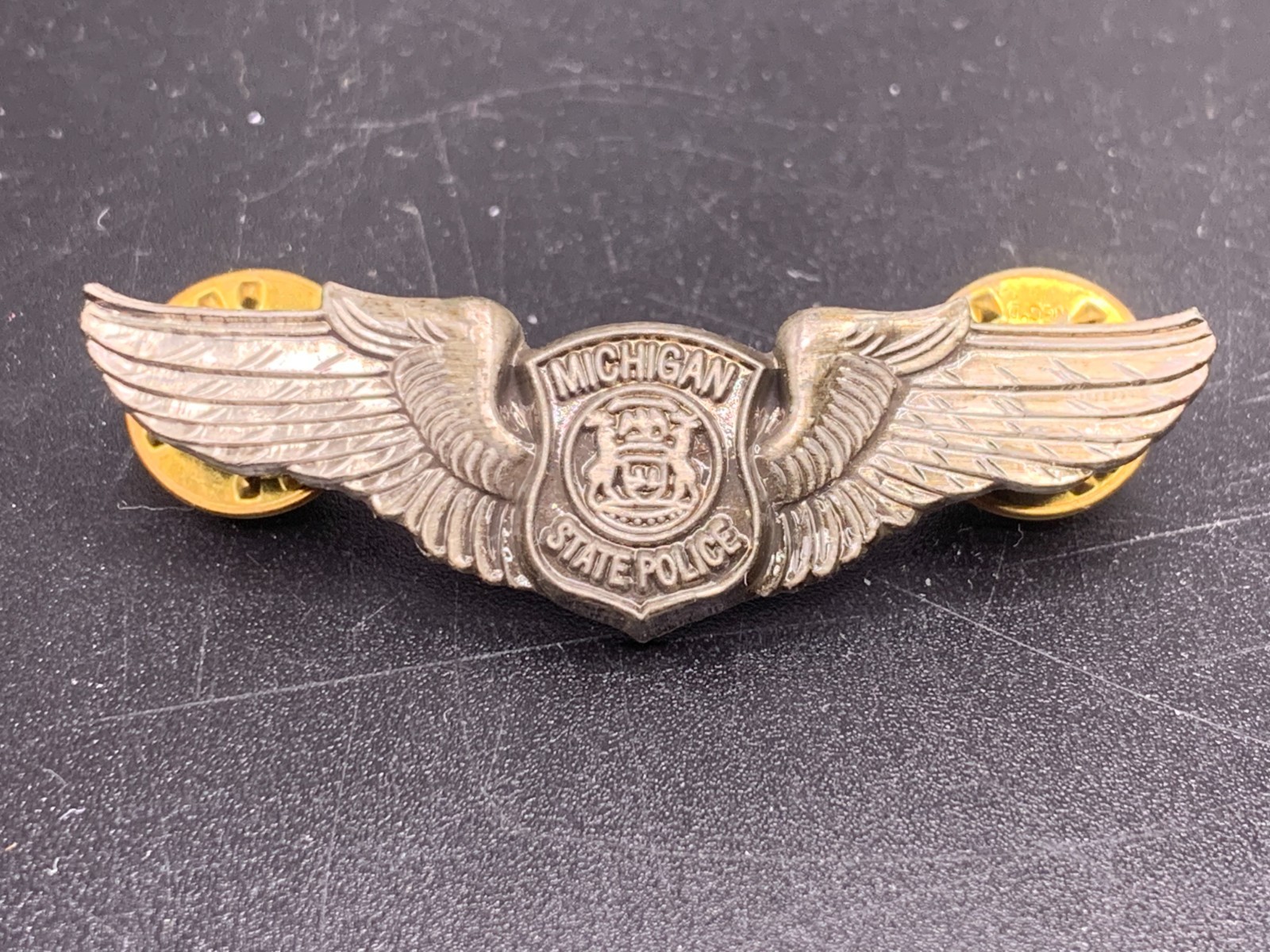 Vintage MICHIGAN STATE POLICE MSP pilot wings pin badge emblem