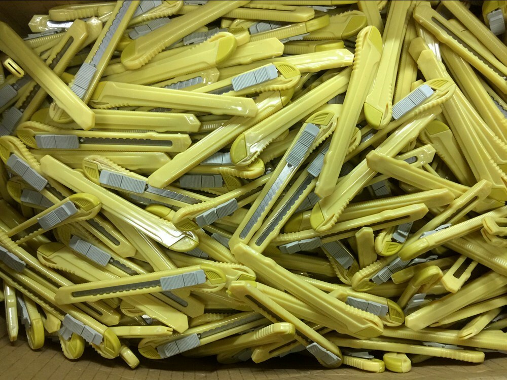 Wholesale Lot 100 retractable utility knife Box Cutters Retractable Snap off
