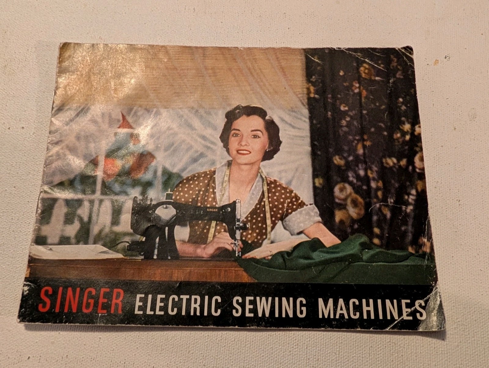 Vintage Singer Electric Sewing Machines Models Catalog Brochure Featherweight