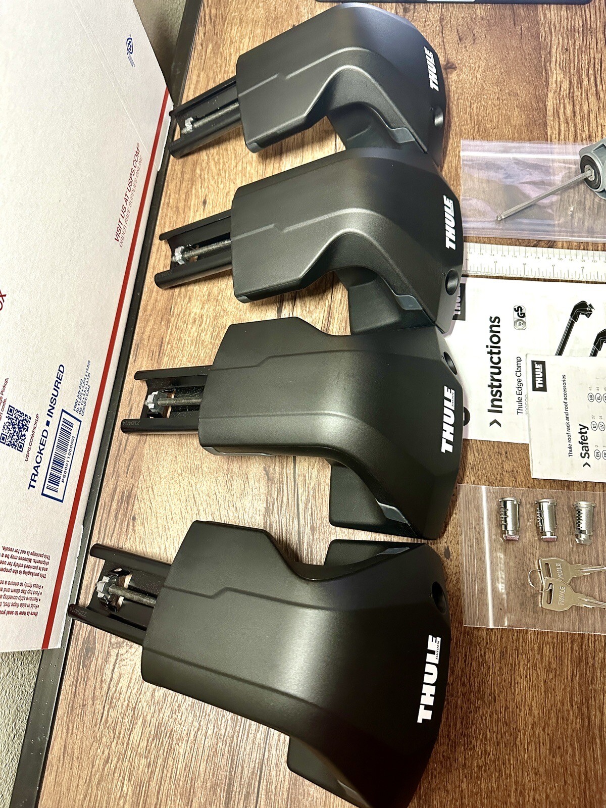 Thule Edge Clamp Foot Pack 720501 (New/Repackaged) + Free Thule Metal Lock Set!
