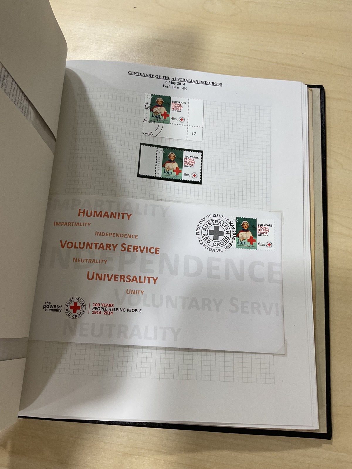 Australian stamps, coin covers + presentation pack. 2014. Album. G/127