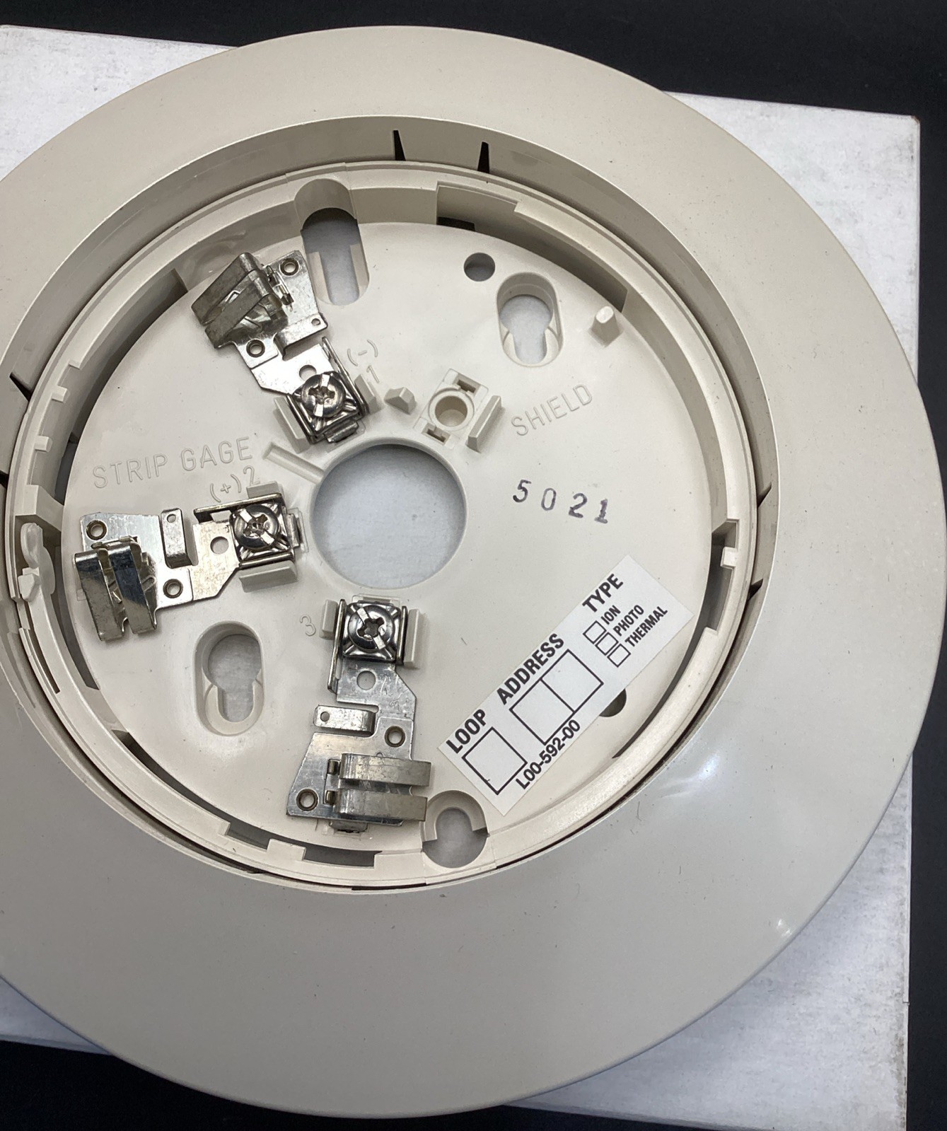 System Sensor B501BF Base Smoke Detector Fire Plug-in Base