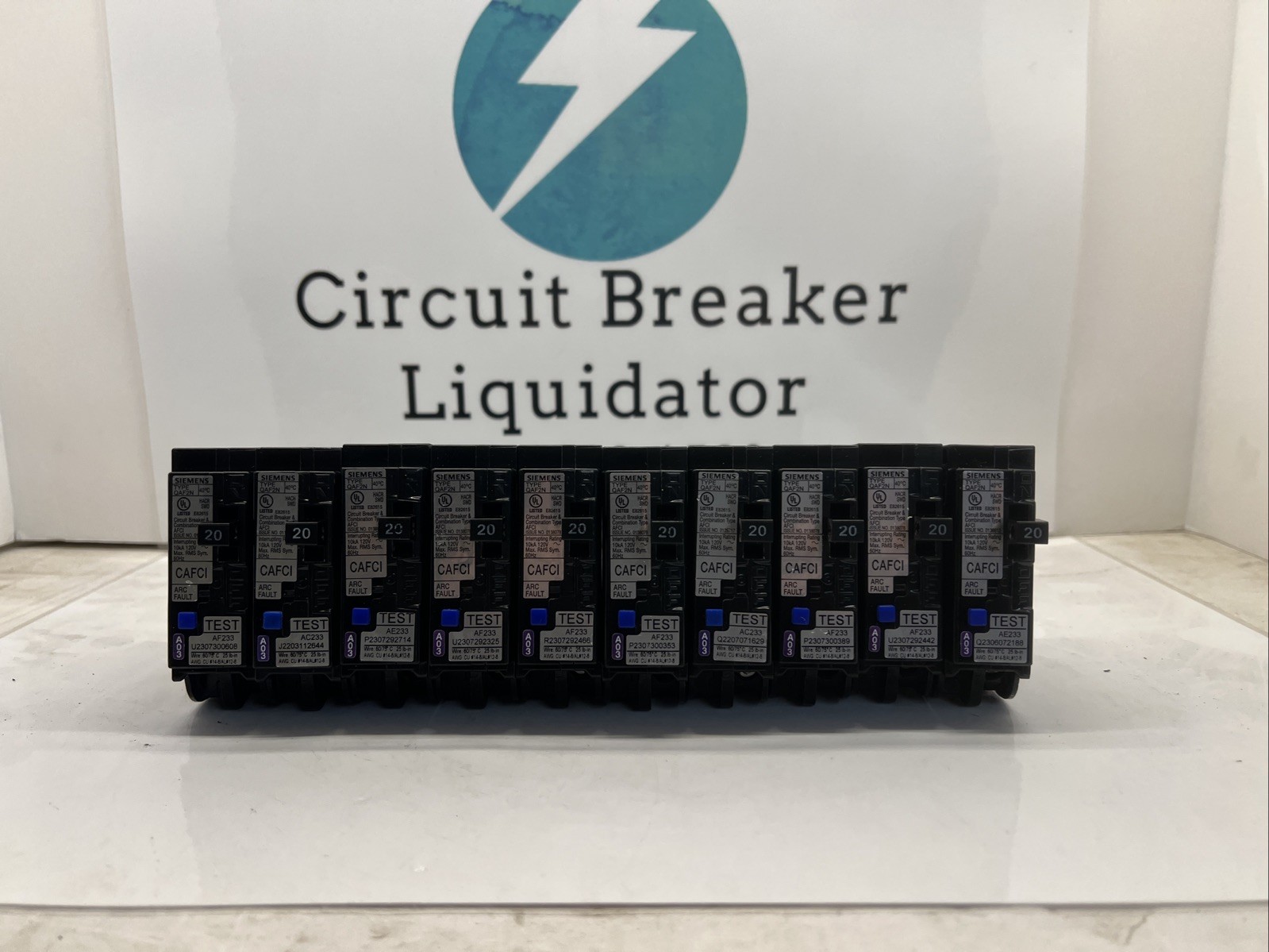 10 x  SIEMENS QA120AFCN PLUG ON NEUTRAL 20A AFCI ARC FAULT BREAKERS