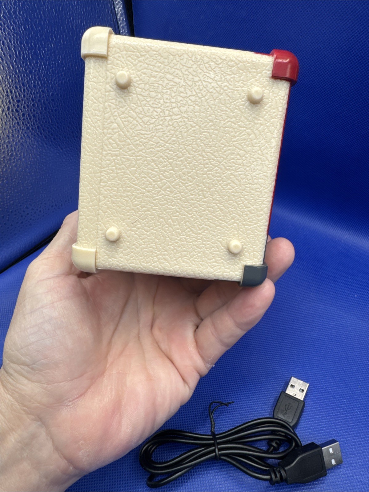 AVO CIGARS "Miniature GUITAR AMP" With Chords See Pictures