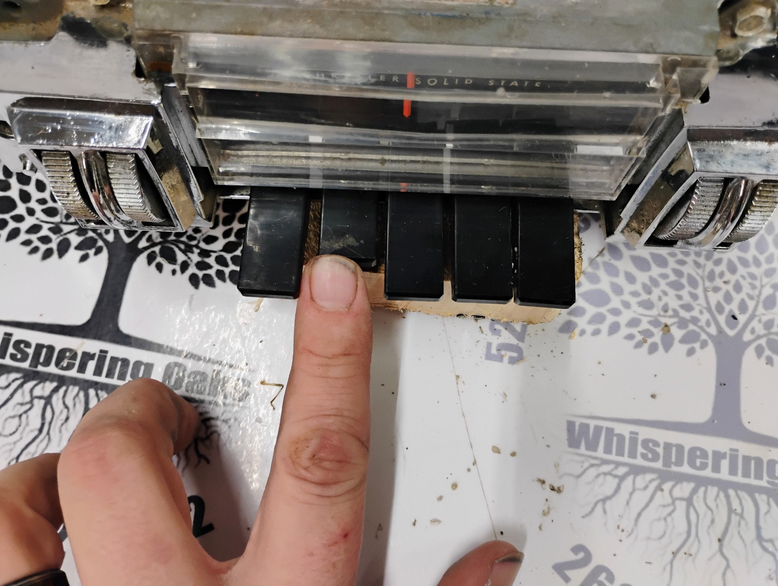 1968-1969 Dodge/ Chrysler Solid State Thumb Wheel AM Radio 2884-631