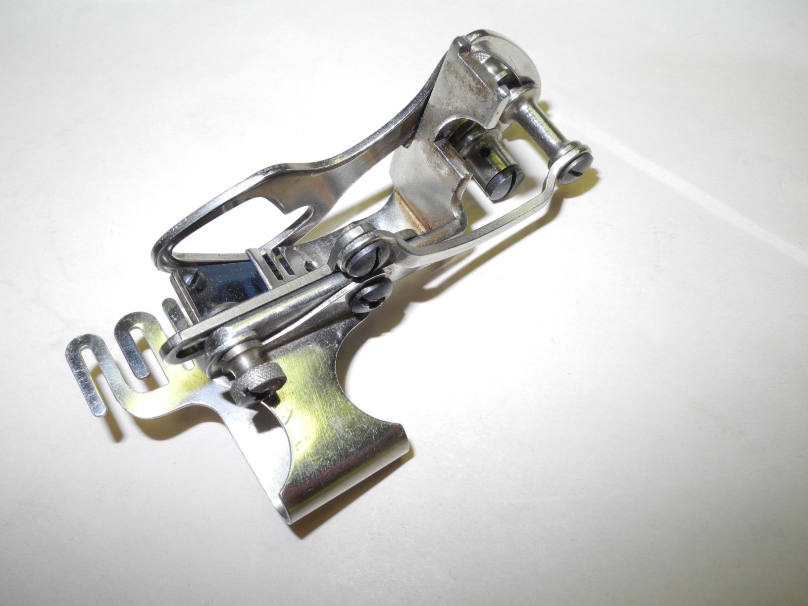 VINTAGE WHEELER & WILSON AND SINGER ACCESSORY BOX LOADED WITH PARTS, GOOD SHAPE