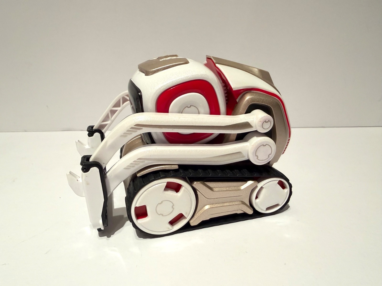 Anki Cozmo Robot Toy With Cubes And Charger New 500mah Battery