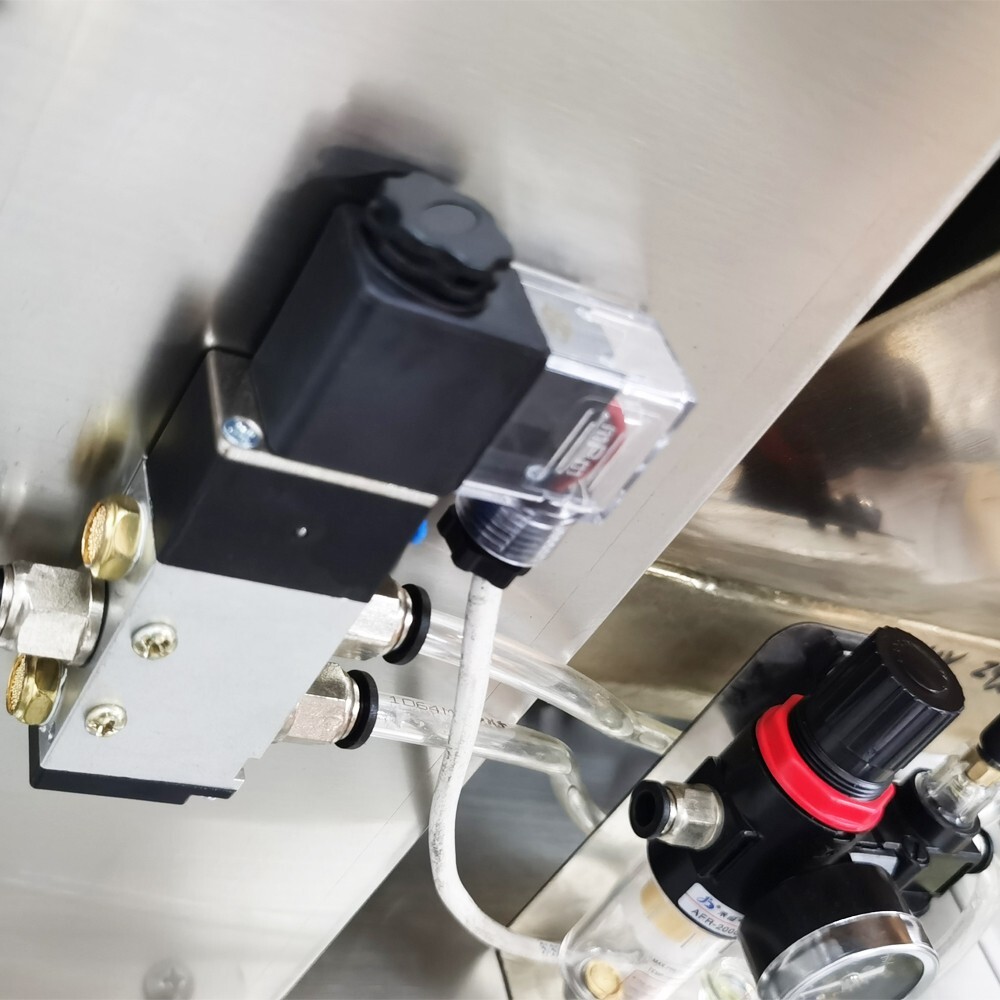 High Precision Pneumatic Dough Dividing Machine Commercial Dough Cutter 1-500g