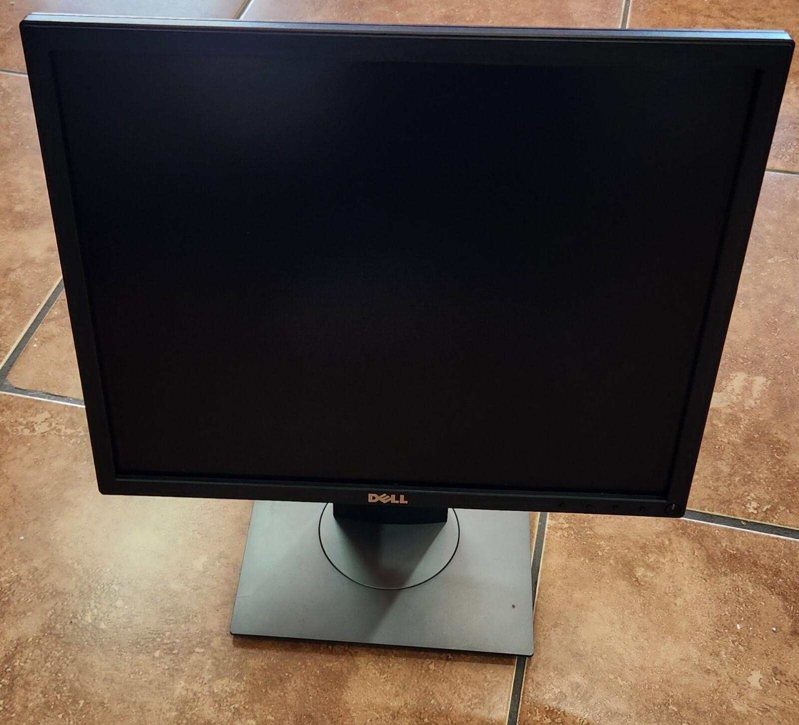 Dell P1917s 19" IPS LED Monitor w/4-Port Hub USB 3.0 HDMI VGA DP P1917S