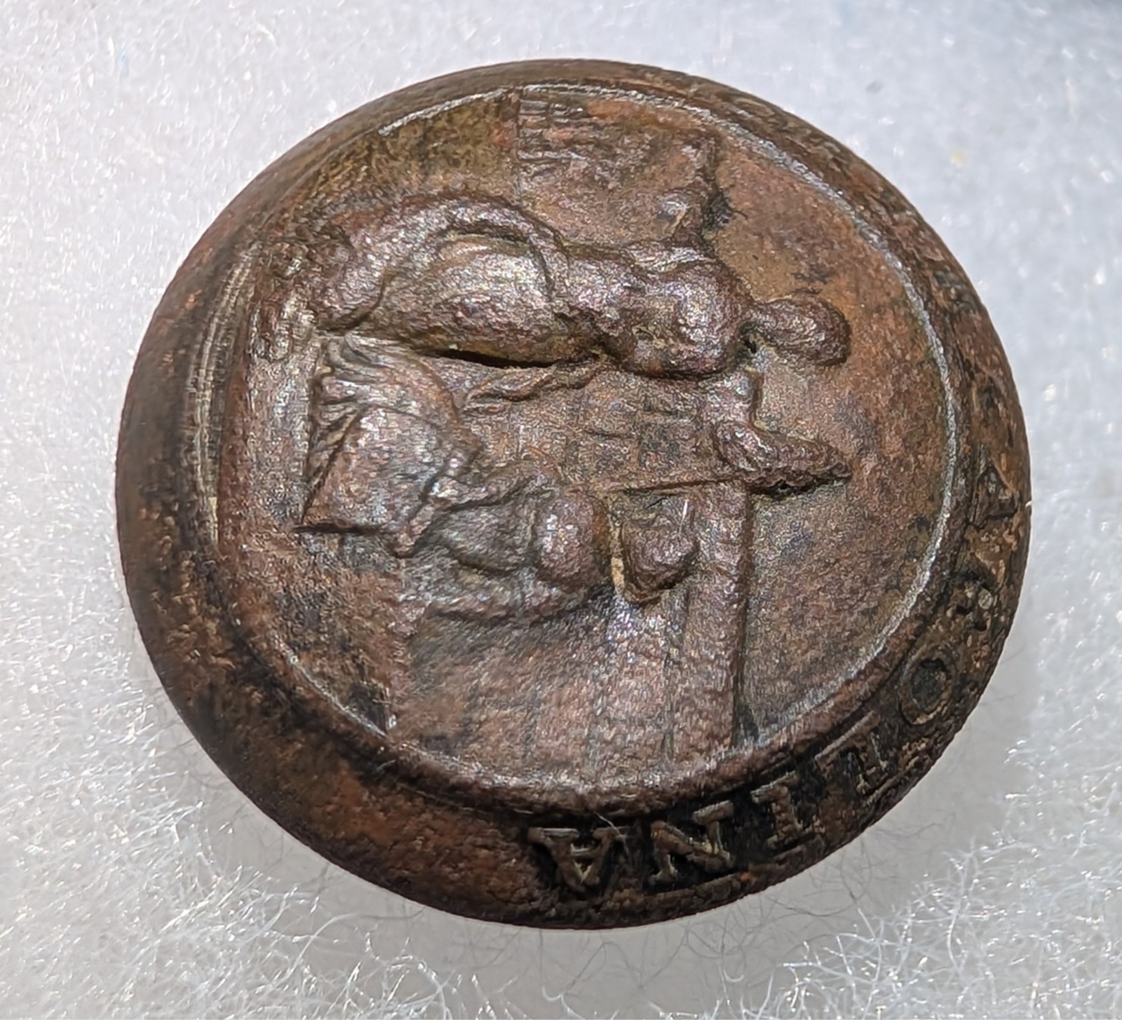 North Carolina State Seal Button - Kent Paine & Co. (Albert NC 1; Tice NC201A1)