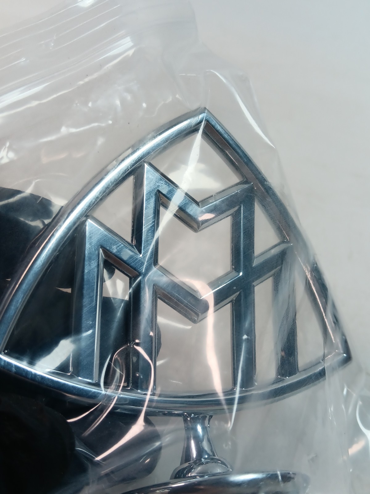 GHHZML Hood Ament for Maybach Hood Emblem Badge