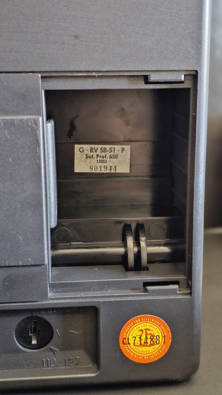 Grundig Satellit Professional 650 LW,MW,SW,FM