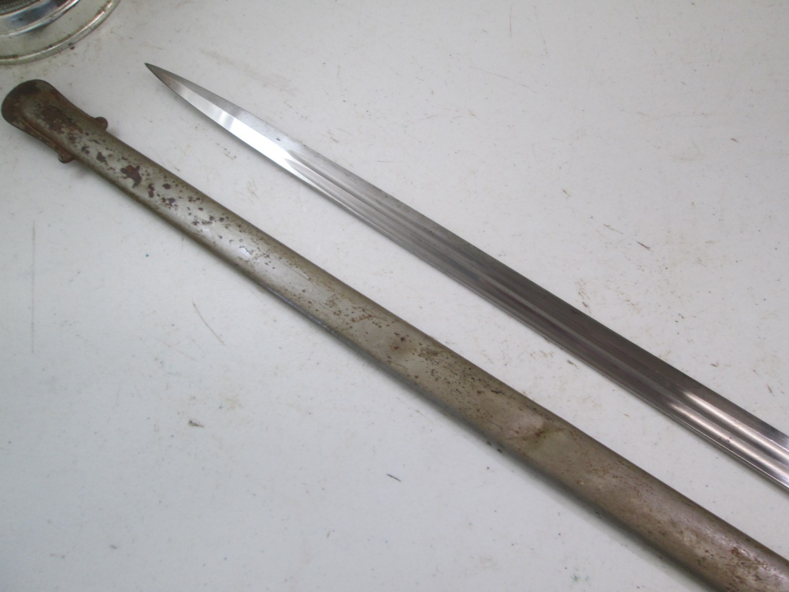 WWI GERMAN PRUSSIAN OFFICERS SWORD & SCABBARD FOLDING GUARD MAKER EICKHORN #Y54