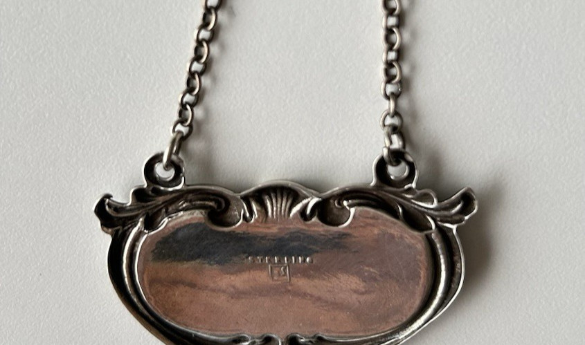 Judaica Ornate Sterling Silver Shabbat Wine Bottle Hanging Tag Decanter Label