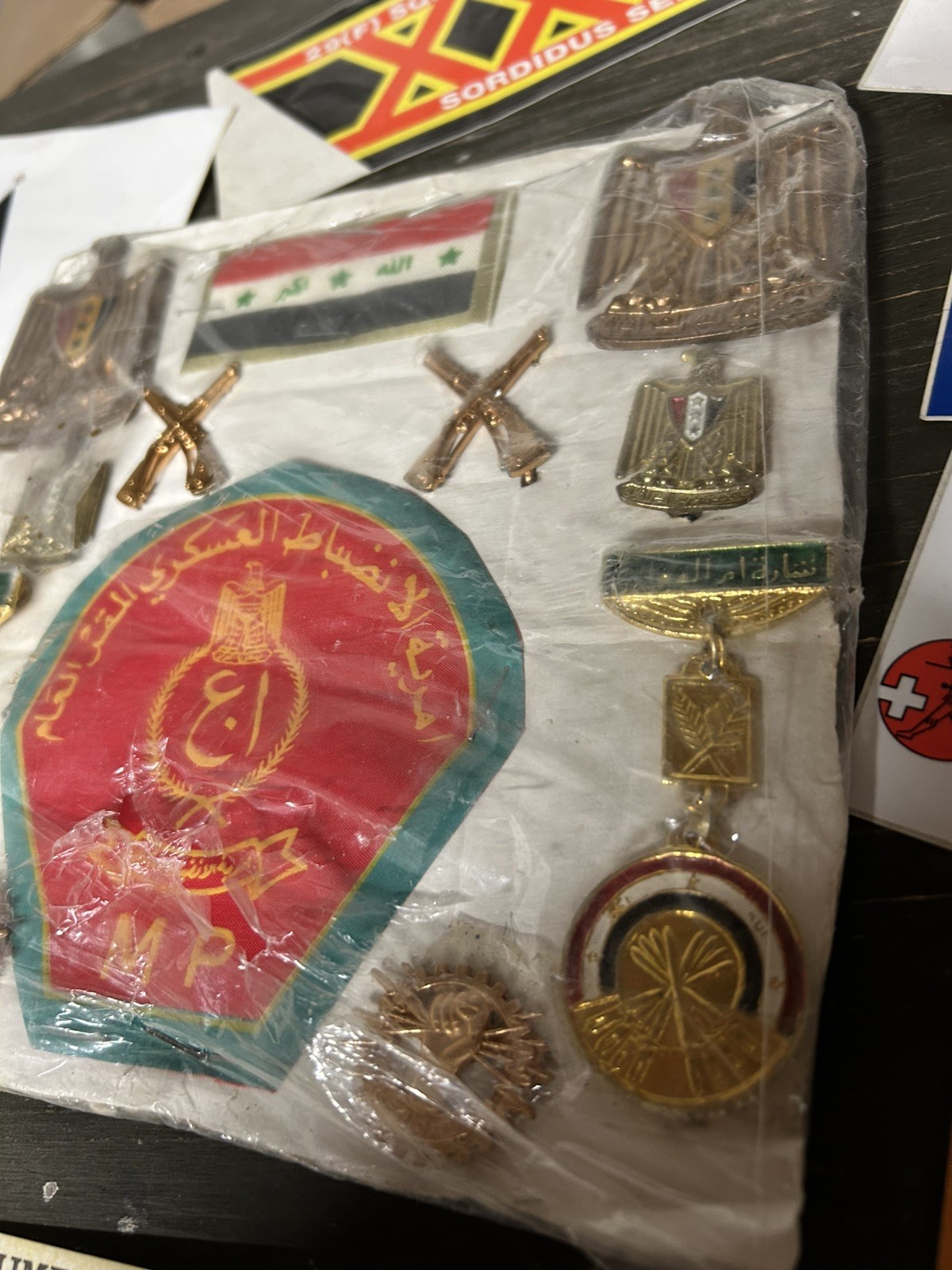 Desert Storm Iraq Gulf War REPUBLICAN GUARD Uniform Insignia, Medals, Souvenirs