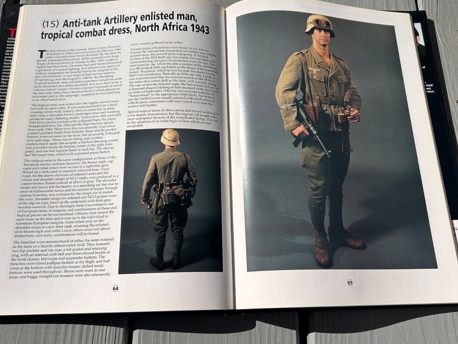 German Army Uniforms of World War II: In Color Photographs by Wade Krawczyk