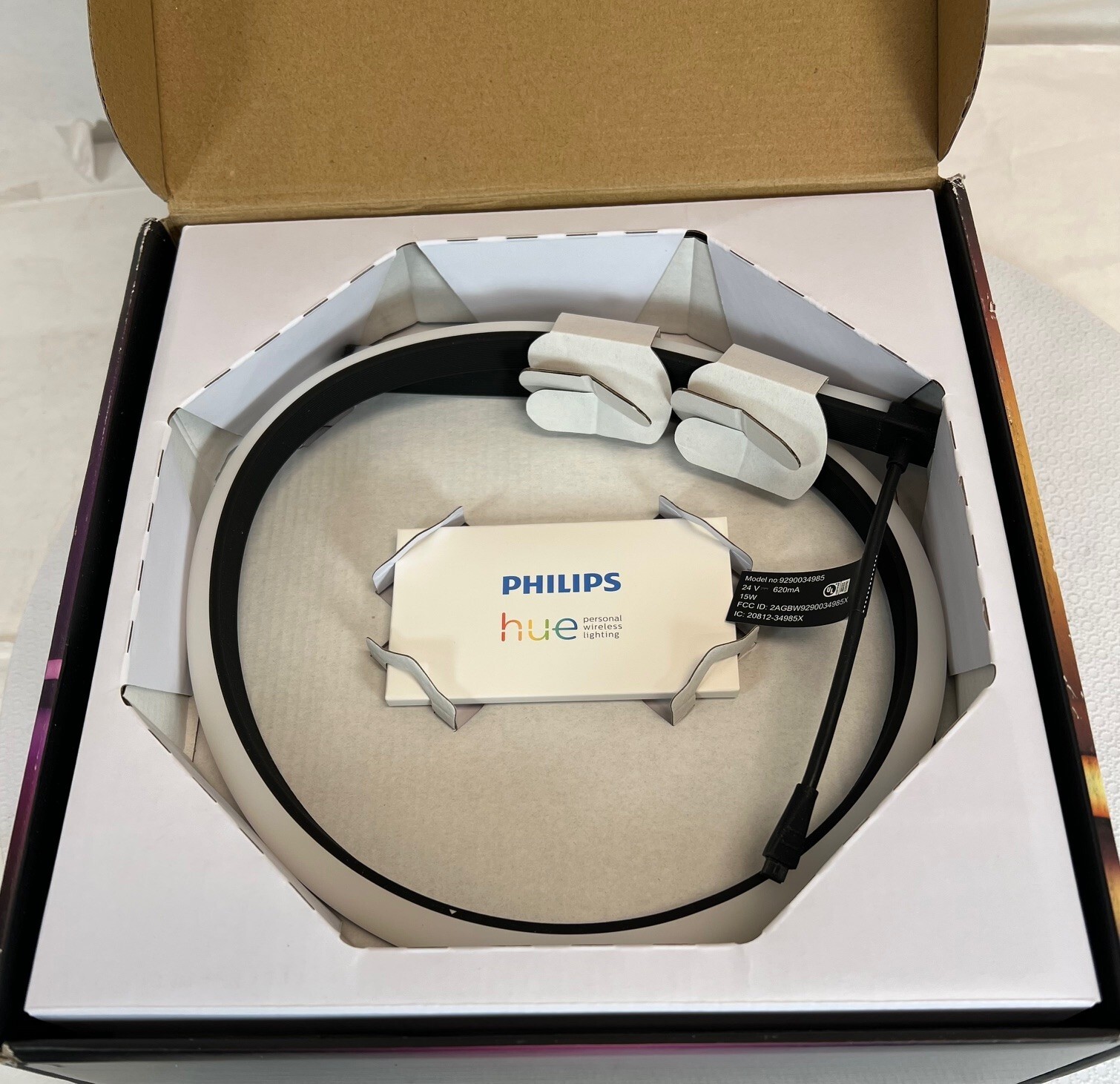 Philips - Hue Play Gradient Lightstrip for 24" to 27" Monitors - Black -FREE S/H