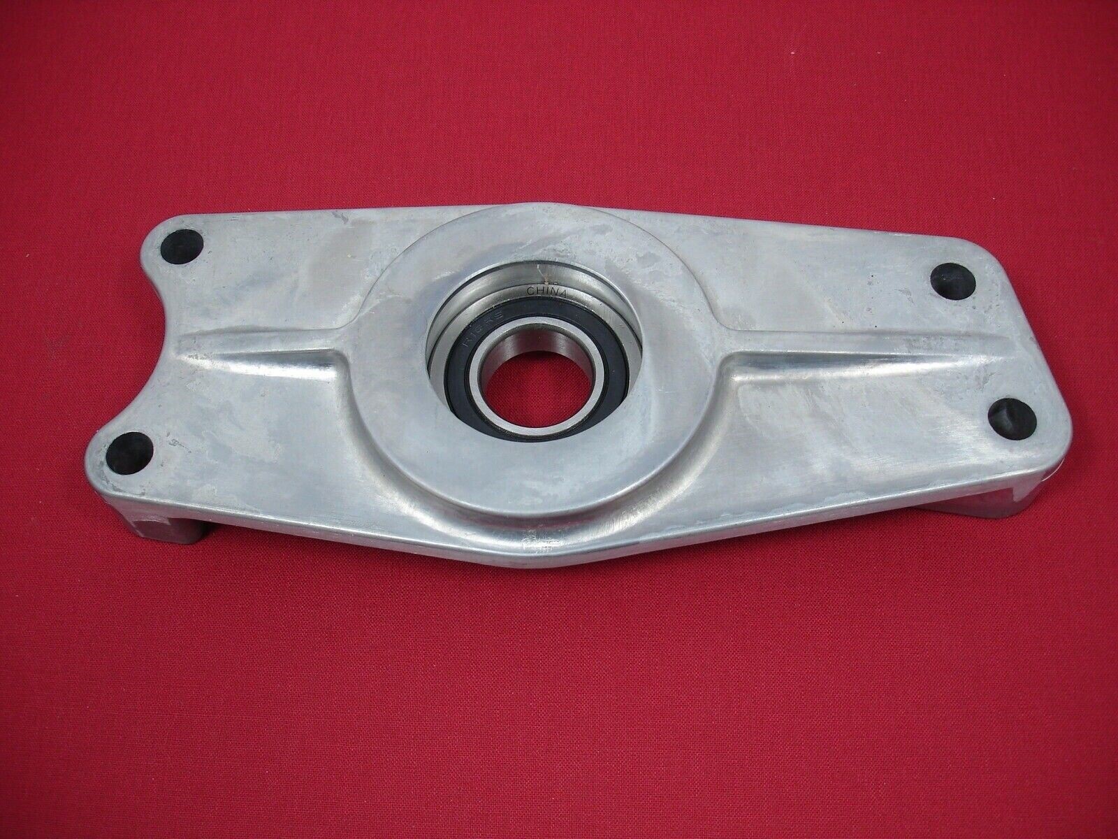 BRACKET BEARING MAIN SHAFT SUPPORT HARLEY 4 SPEED TRANSMISSION OPEN BELT DRIVE