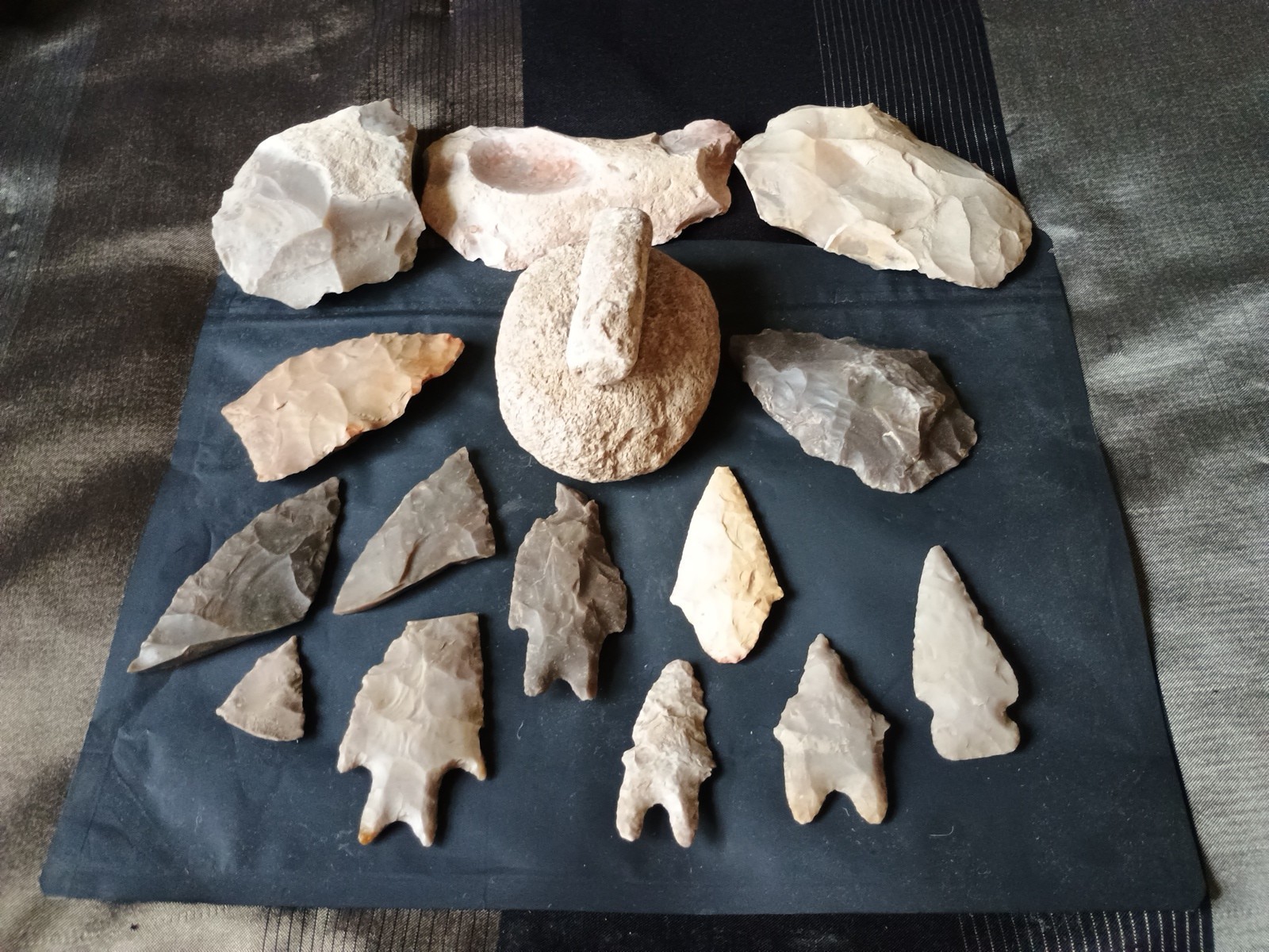 Primitive Hand Tools And Arrowheads Set Of  16 Pcs