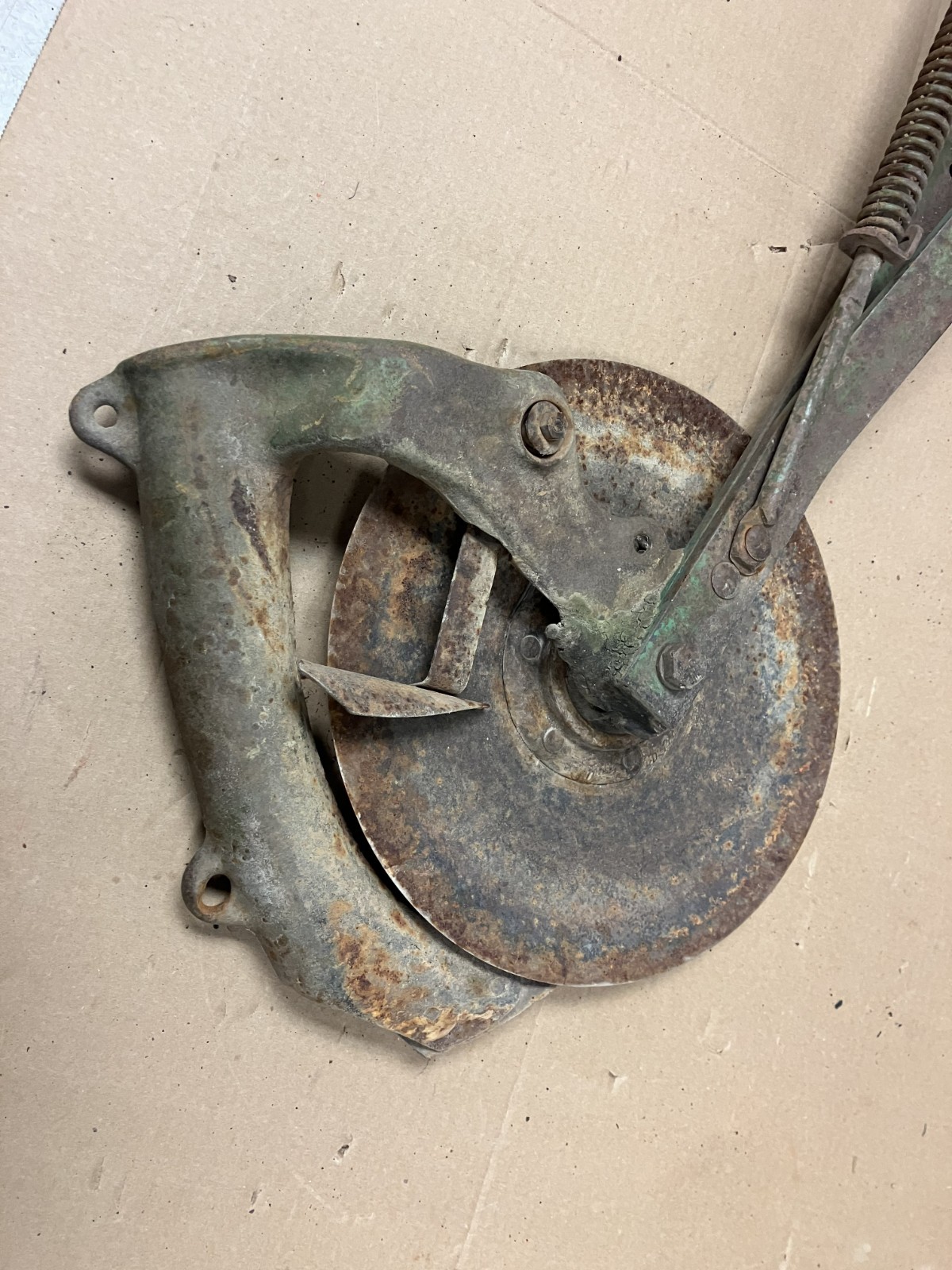 JOHN DEERE VAN BRUNT GRAIN DRILL SINGLE OPENER