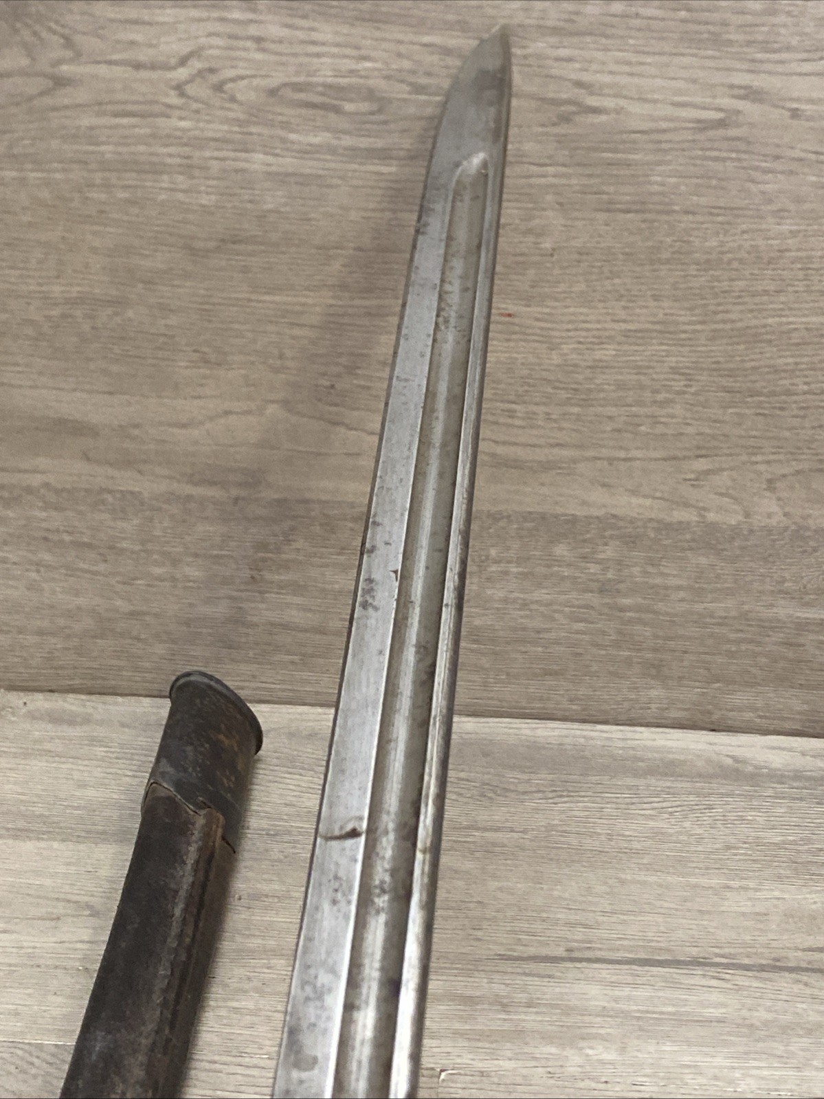 RARE ORIGINAL US MADE BRITISH M1913 BAYONET AND SCABBARD MAKER WINCHESTER 1917