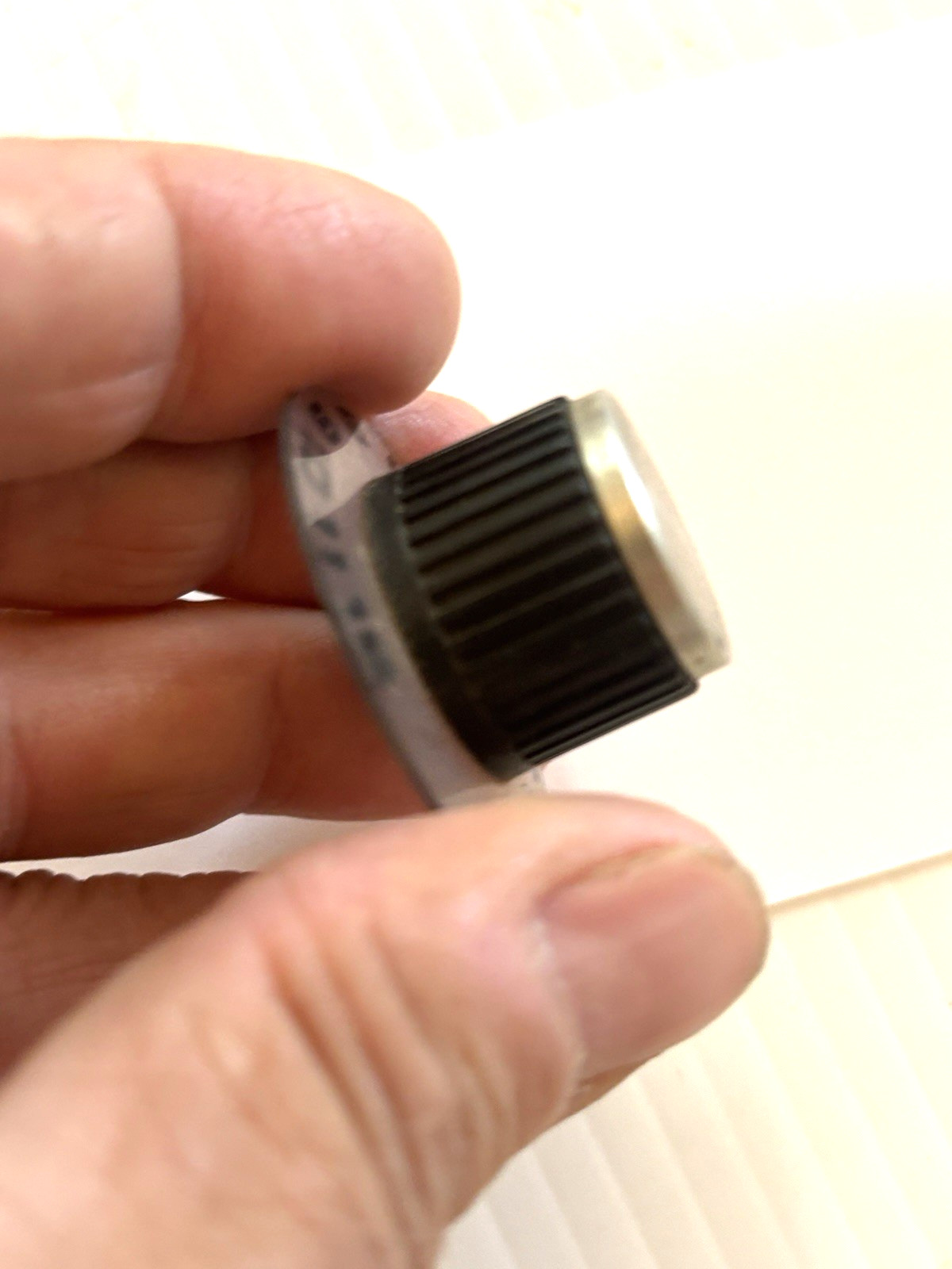 GIBSON MEDALIST 4/10 TUBE AMPLIFIER - ONE ORIGINAL KNOB