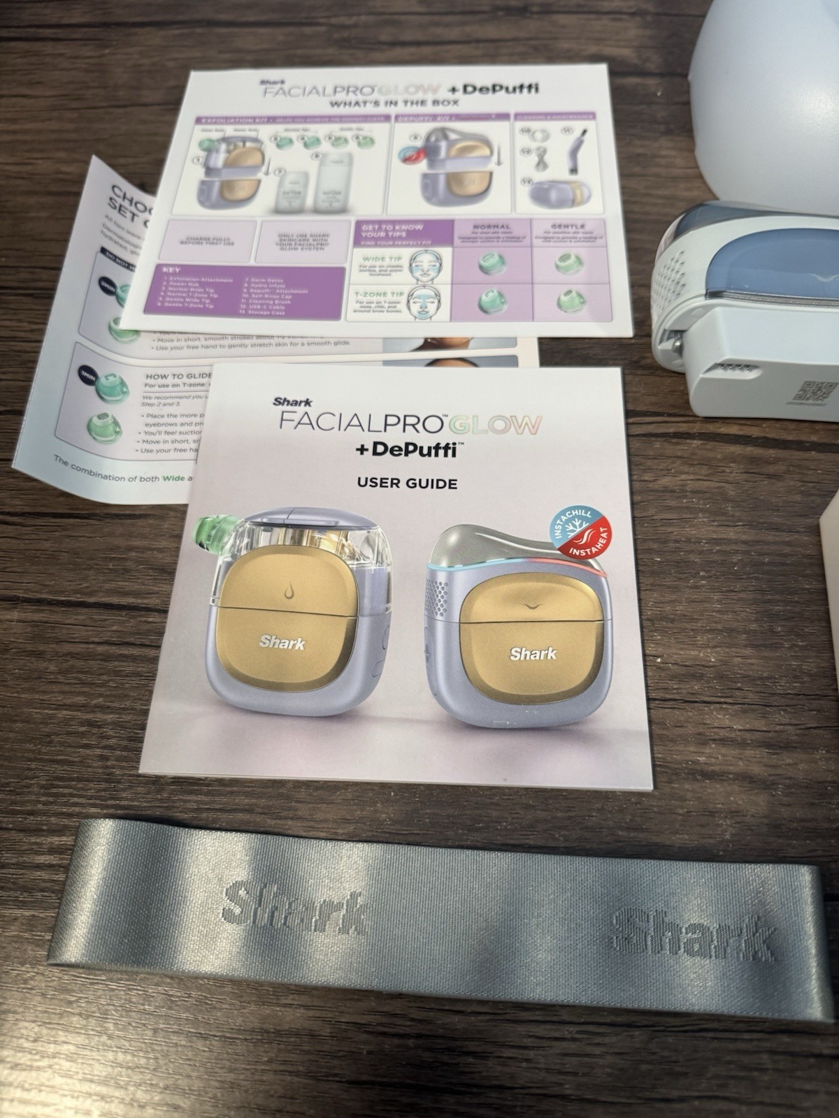 Shark Facial Pro Glow Extract, Hydrate & Depuff At Home Radiant Glow OPEN BOX