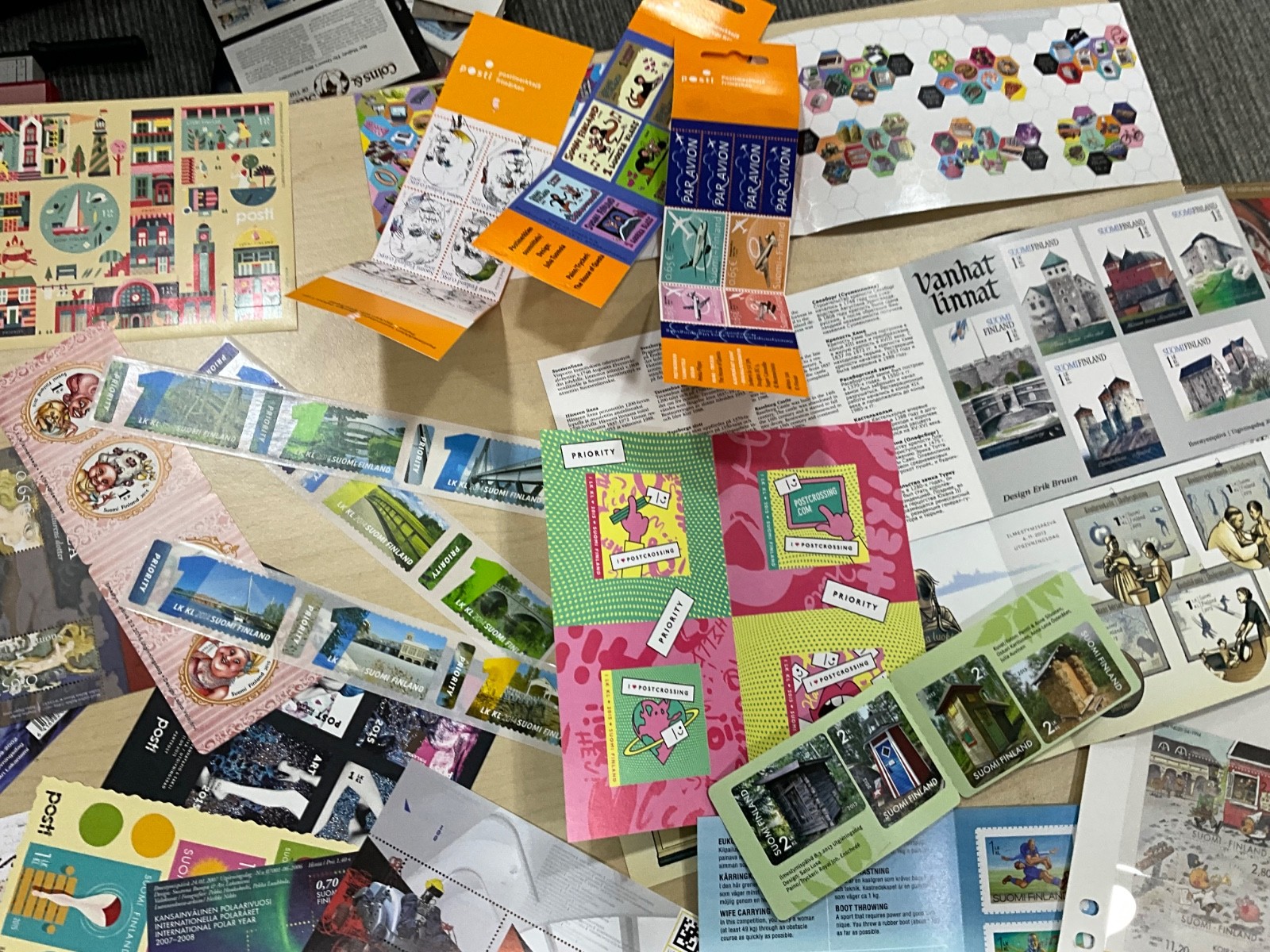 Finland MNH Stamps modern sheets booklets 102 different items @4*