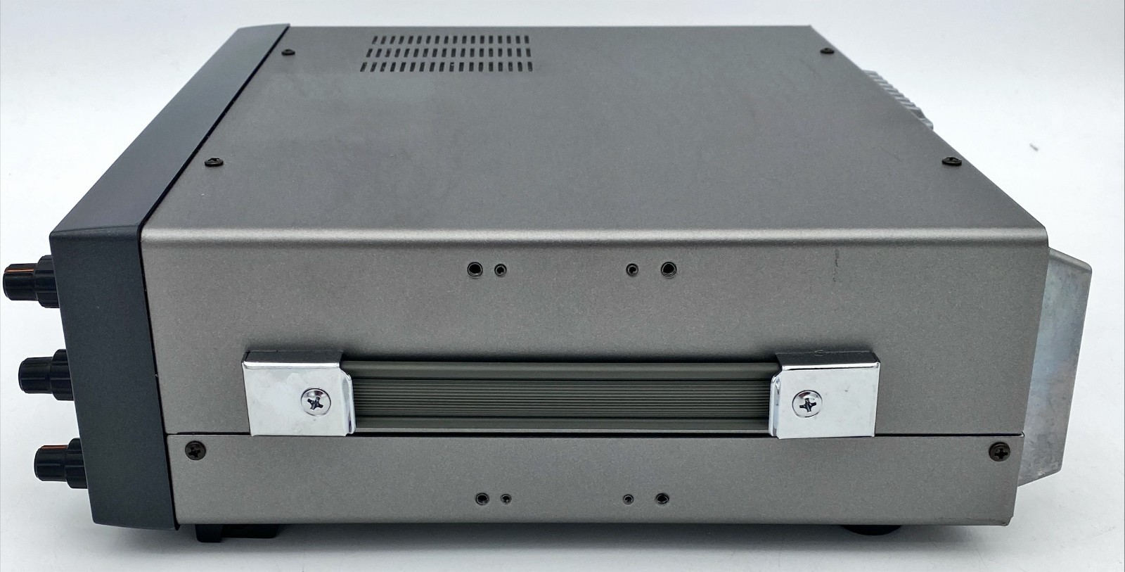 Kenwood TS-570D HF Amateur Radio Transceiver, No Power, 12v DC Cord & Mic MINT