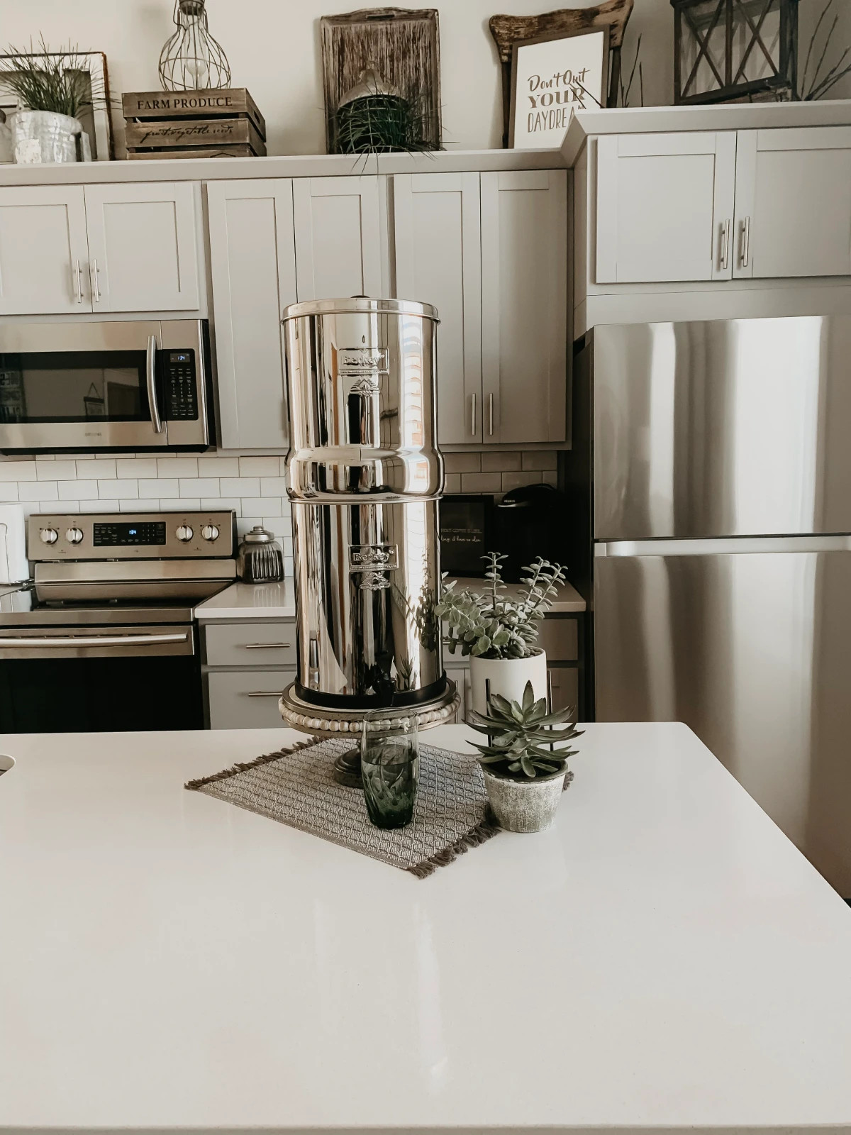 BLEMISHED Berkey Water Filter System & Certified Boroux Foundation Black Filters