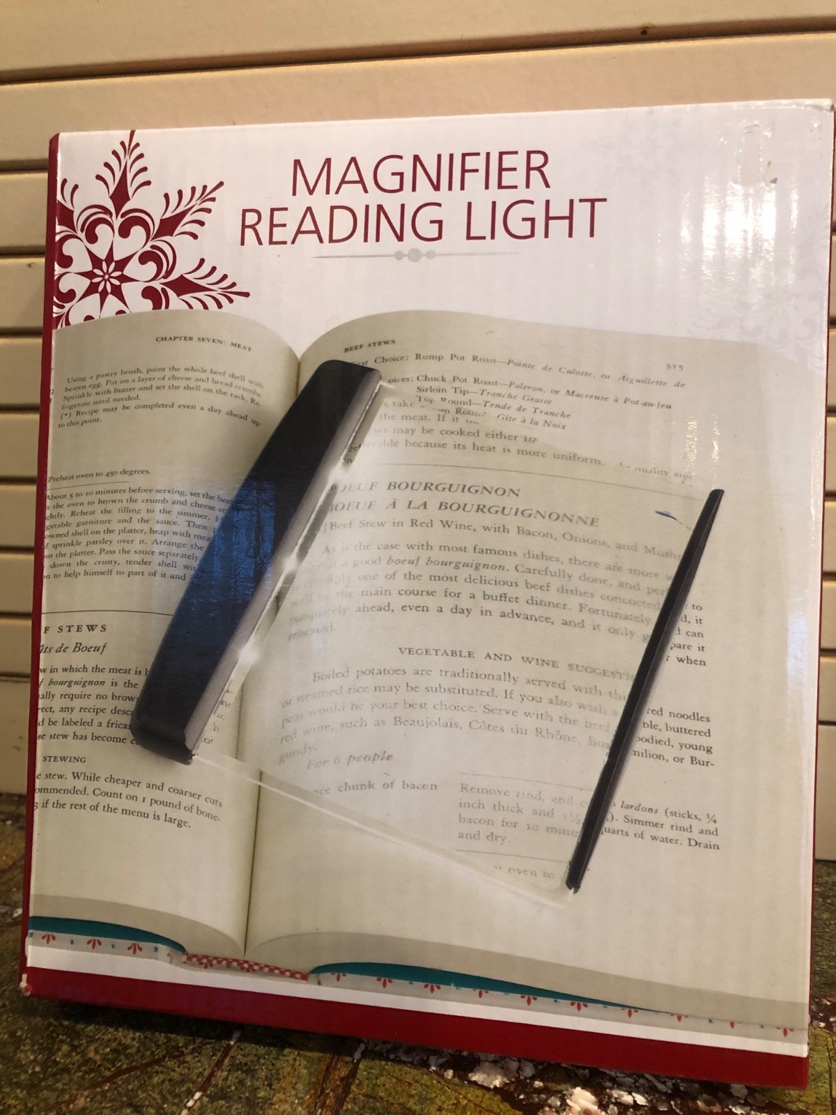 Magnifier LED Reading Light. New in box. Requires 3 AAA batteries (not included)