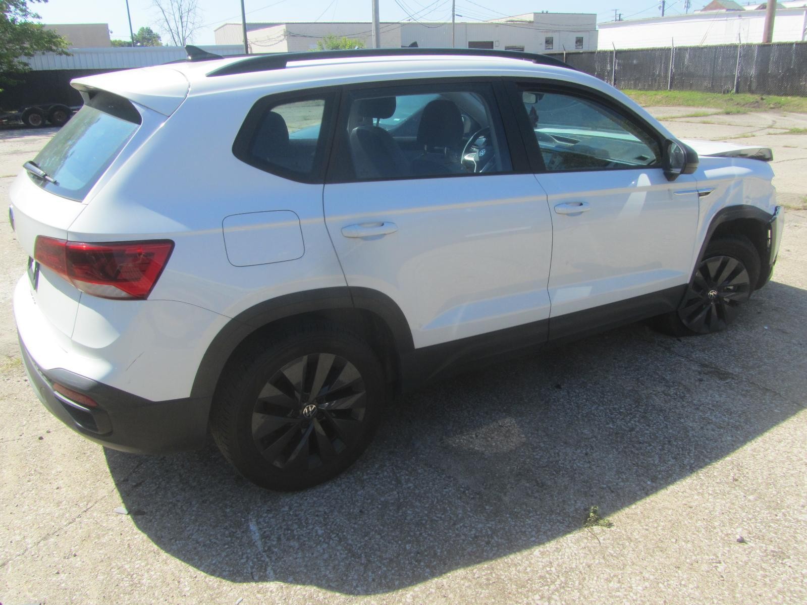 22-24 VOLKSWAGEN TAOS Left F Driver Side REAR Door Pure White