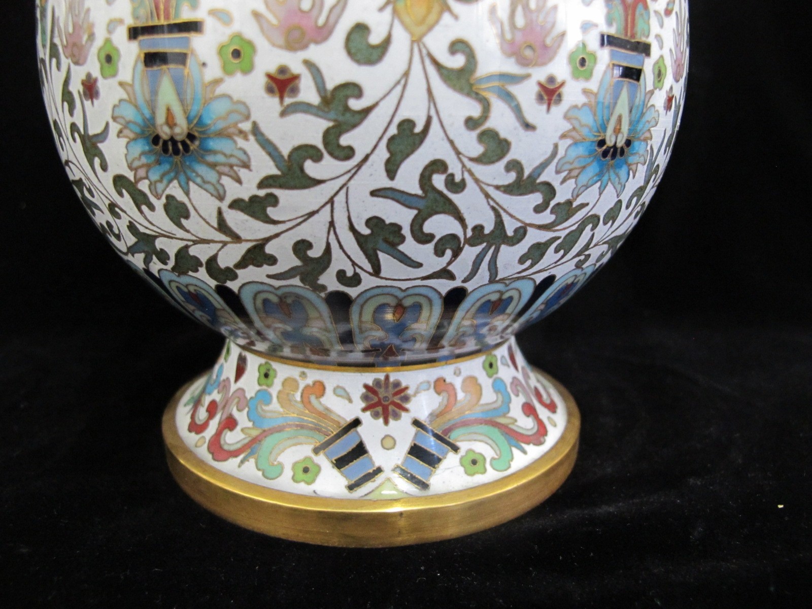 Large CHINESE White Enamel CLOISONNE Colorful FLOWER Vase Pair