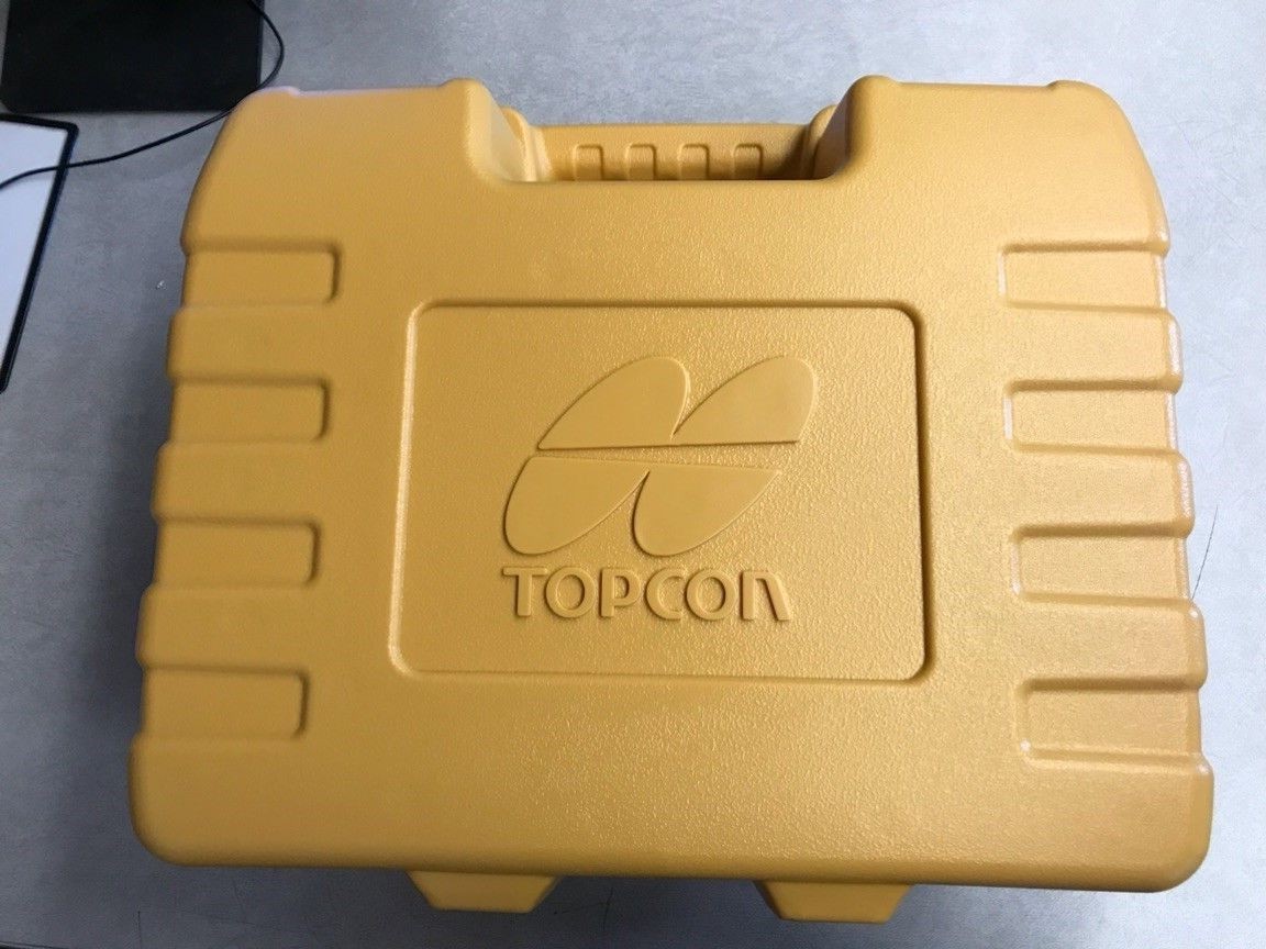 Topcon RL-H5A Auto Laser Level- Alkaline Battery w/ case, rod clamp & detector