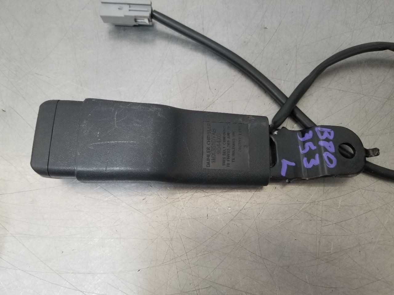 09 2009 DODGE CHALLENGER R/T FRONT BUCKET SEAT BELT BUCKLE BLACK LEFT DRIVER