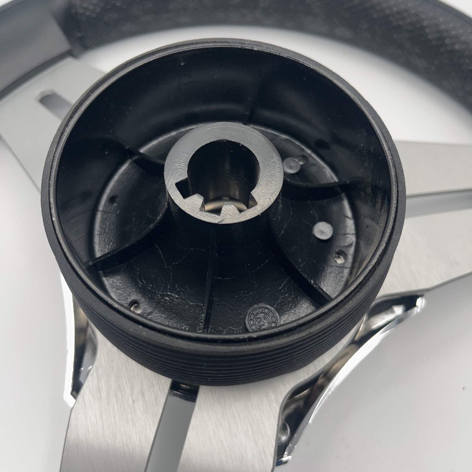 Model 15 Marine Steering Wheel Brushed Aluminum Spokes | Gussi Logo | KEY HUB