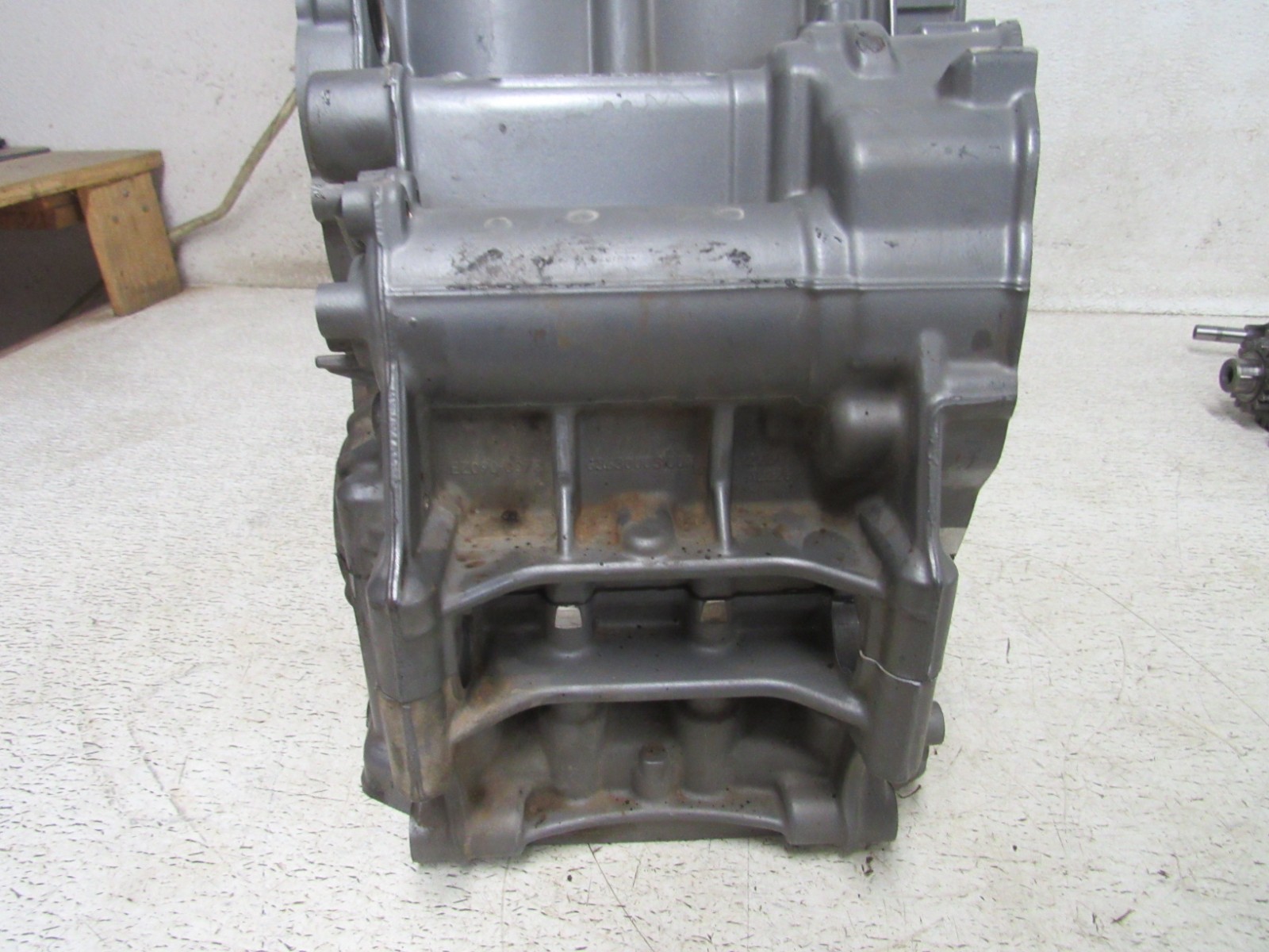 21 KTM 890 ADVENTURE R CASES ENGINE CRANK CASE CYLINDERS STOCK OEM #2361