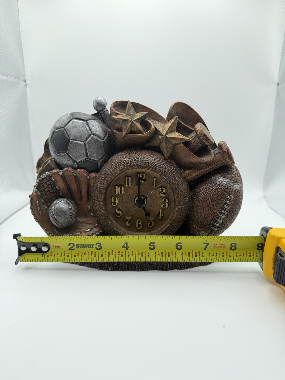 FIGI Classic Sports Tabletop Clock Basketball Football Baseball Soccer - WORKS