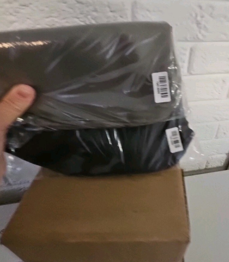 Audiovox MTG AVXMTGHR9HD 9" Headrest Monitor DVD HDMI, USB, Wireless Headphones