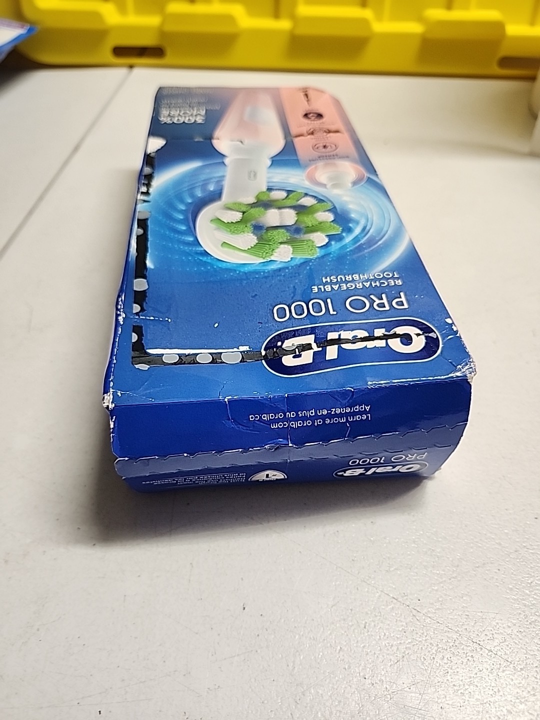 Oral-B Pro 1000 Rechargeable Electric Toothbrush, Pink