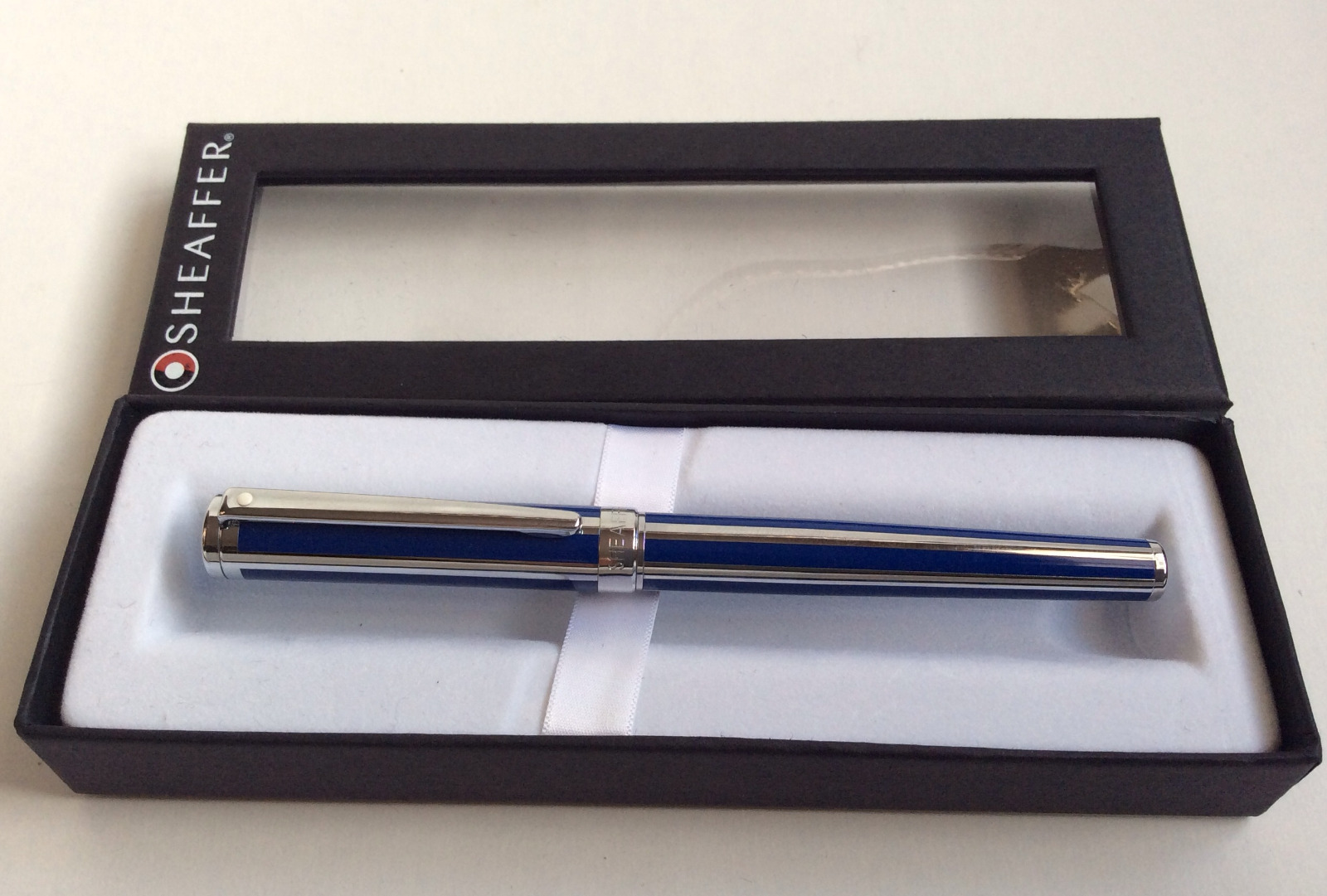 Sheaffer Intensity Ultramarine Striped Medium Point Fountain Pen     9230-0