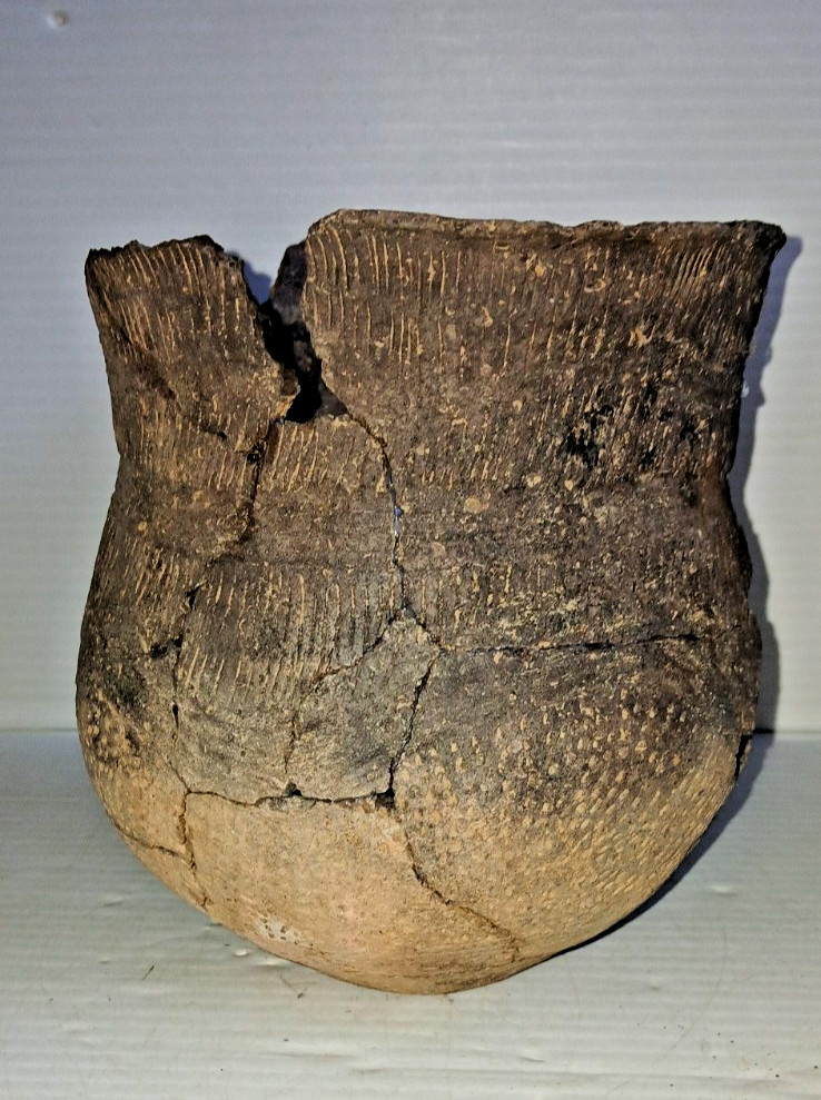 Pre-Columbian Native American Indian Mississippian Partial Pottery Jar Artifact