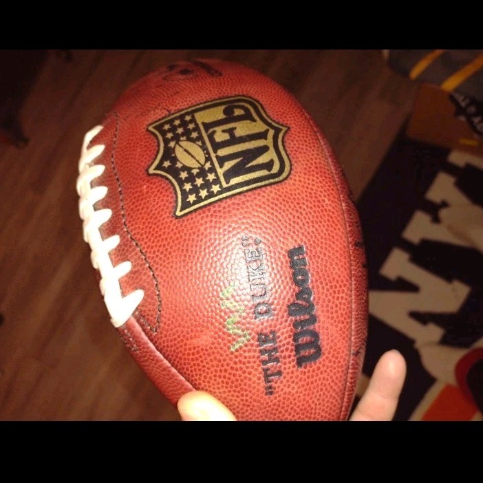 Chicago Bears Game issued Team Used Football signed by BRIGGS BENSON ALSHON etc